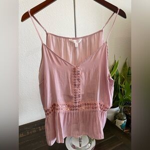Lauren Conrad XL blouse 100% polyester Camisole with lace sequin trim Blush Pink
